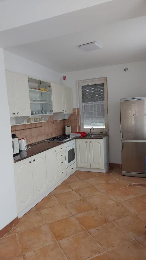 David Apartman Gyula Exterior photo