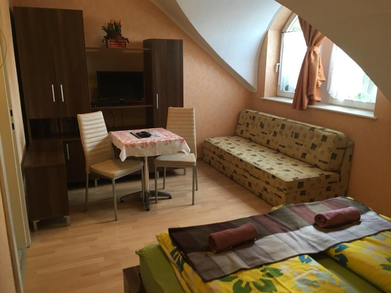 David Apartman Gyula Exterior photo